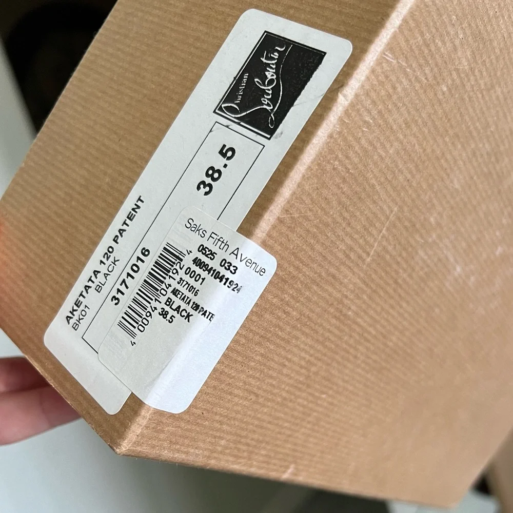 Christian Louboutin heels - Picture 4 of 8